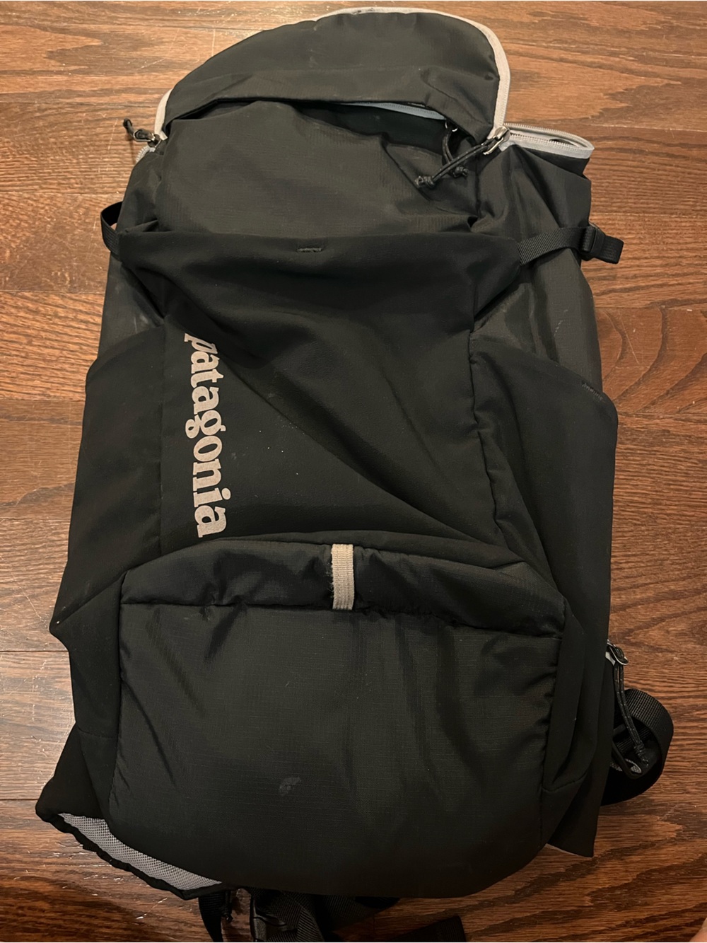 Patagonia Worn Wear 18L W’s Nine Trails Black Backpack with Gray Accents